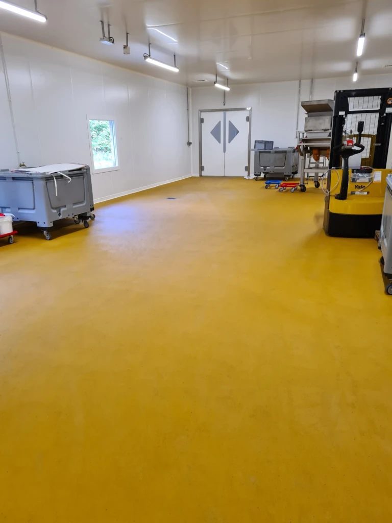 2025_sol-solution-agro-resine-agroalimentaire-volaille-petfood-polyurethane-ud200sr (1)