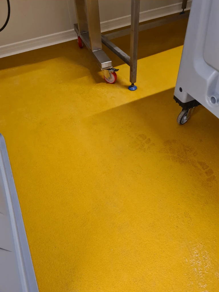 2025_groupe-sol-solution_resine-pu-ciment-epoxy-agroalimentaire-sante-cosmetique (5)