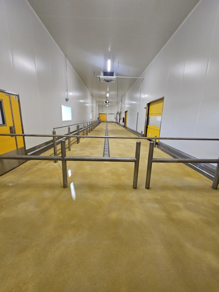 20251112_sol-solution-agro-agrochap-ud-200-sr-pu-ciment-viande-agroalimentaire (13)