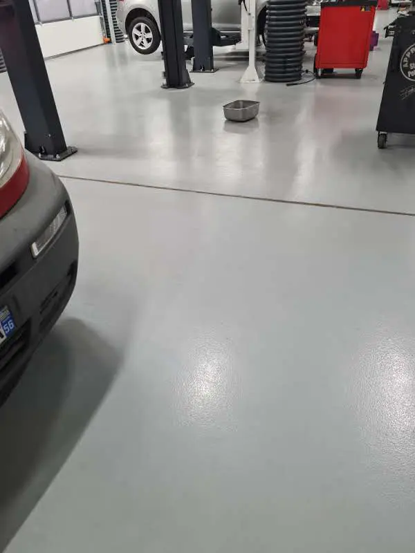 202511_sol-solution-garage-atelier-automobile-carrosserie-rennes-epoxy-semilisse (8)